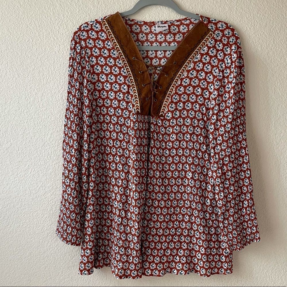 ‎Wrangler lace up blouse